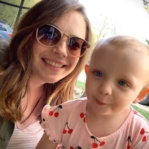 Meet your Posher, Stephanie